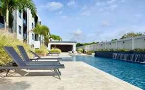 Pool - Perla Turquesa Real 3BR Luxury Punta Cana Village. (Punta Cana)