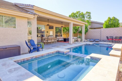 Private desert dream home with enclosed yard, pool, furnished lanai, & grill