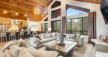 Stunning Torreon home with expansive deck, grill, fireplace, & AC