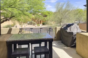 Outdoor dining - Luxe home near outdoor adventure with pool & furnished patio - dog-friendly (Scottsdale)