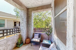 Terrace/patio - Gated community condo with pool, hot tub, gym, & private patio - near golf (Scottsdale)