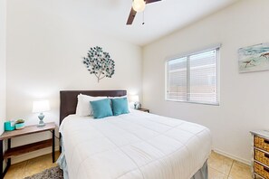 3 bedrooms, desk, iron/ironing board, free WiFi - Airy desert home with an enclosed yard, private pool, hot tub, firepit, & W/D (Buckeye)