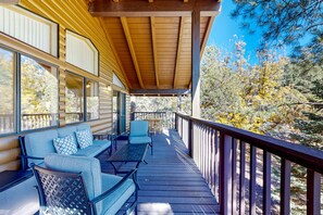 Property grounds - Serene, two-story cabin with a game room, washer/dryer, & furnished deck (Lakeside)