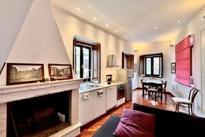 Living area - Centre View - Elegance and Comfort in the Heart of Cagliari (Cagliari)
