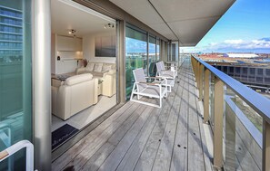 Outdoor dining - Cozy apartment in Oostende with harbor view (Oostende)