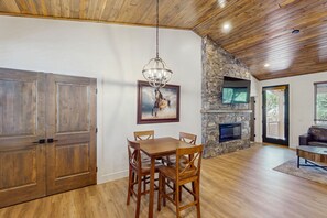Interior - Brand new home w/ patio & mountain views, close to golf, lakes, town & more (Show Low)