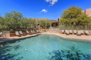 A heated pool - Darling Desert Oasis with Fast WiFi, Shared Pool, Hot Tub, & Fitness Center (Tucson)