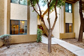 Exterior detail - Dog-friendly mountain view condo with pool, gym, grill, fireplace, & sunroom (Tucson)