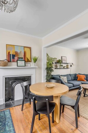 Dining - Luxury Historic Home, Downtown + Walkable! (Charleston)