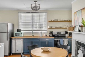 Fridge, microwave, oven, stovetop - Luxury Historic Home, Downtown + Walkable! (Charleston)