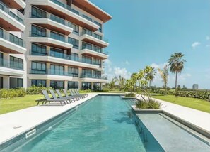 Imagen sin descripción, 3 de 18, botón