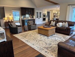 Living area - Newly Renovated Home - Open Floor Plan - 6 Mins to PGA Aronimink - 2.5 miles (Berwyn)
