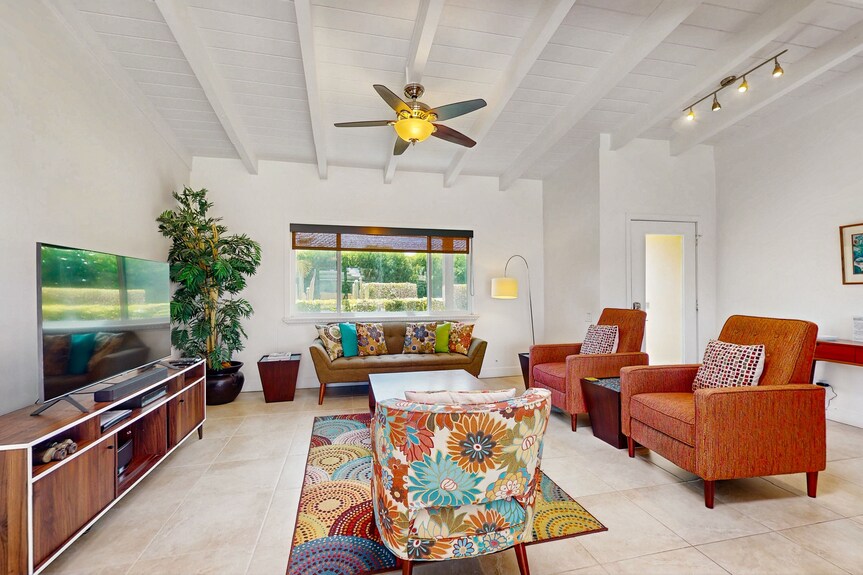 Contemporary House With Pool, Spa, Firepit, Gas Grill, W/d, & Central Ac - Rancho Mirage, CA
