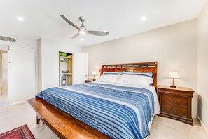 3 bedrooms, iron/ironing board, free WiFi, bed sheets - Home with pool, grill, firepit, washer/dryer & central AC - near golf & hiking (Phoenix)