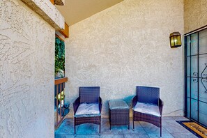 Terrace/patio - Gated-entry condo with central location, central AC, & private W/D (Phoenix)