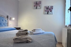 2 bedrooms, WiFi, bed sheets - Capitana Eden Villa - Your retreat between sea and nature (Quartu Sant'Elena)