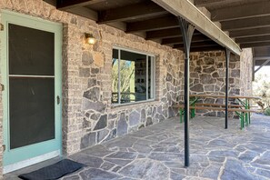 Outdoor dining - Secluded, dog-friendly home on 3.5-acres with mountain views & upper deck (Tucson)