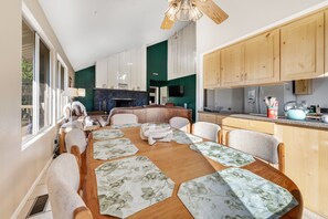 Dining - Refined home with a game room, balcony, grill, washer/dryer, & four bedrooms (Flagstaff)
