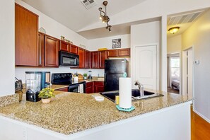Fridge, microwave, oven, stovetop - Classy house near trails with pools, playground, basketball & beautiful upgrades (Gilbert)