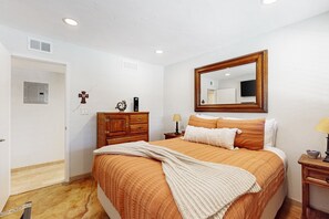 2 Schlafzimmer, Bügeleisen/Bügelbrett, kostenloses WLAN, Bettwäsche