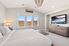 Maison, Plusieurs lits, patio, vue sur la montagne | 3 chambres, décor unique, ameublement unique, bureau