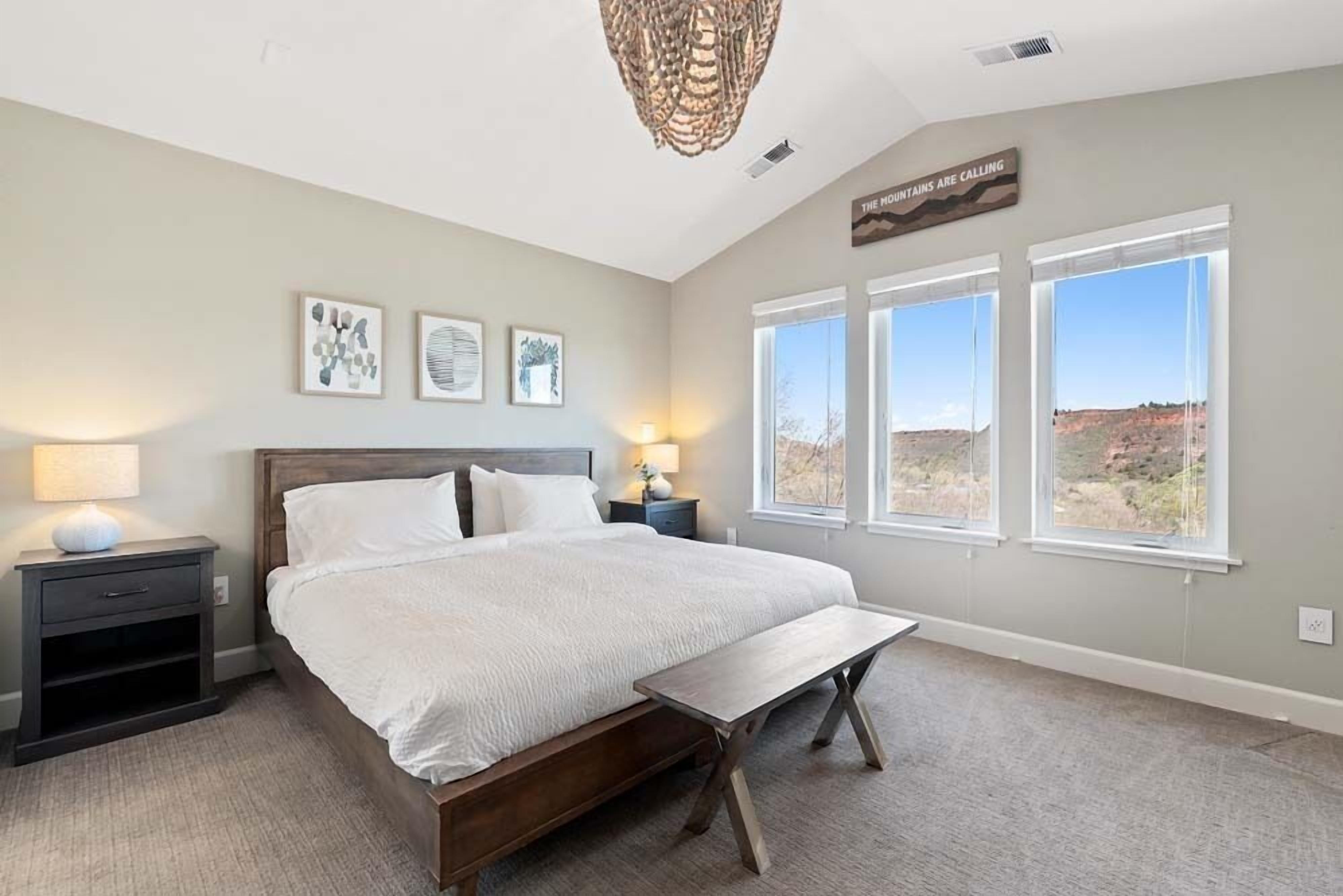 House, Multiple Beds, Patio, Mountain View | 3 bedrooms, individually decorated, individually furnished, desk