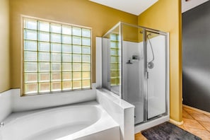 Shower, hair dryer, towels - Dog-friendly home with pool, firepit, fast WiFi, central AC, & washer/dryer (Goodyear)