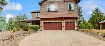Spacious home w/ game room & large covered patio - access to shared pool/hot tub