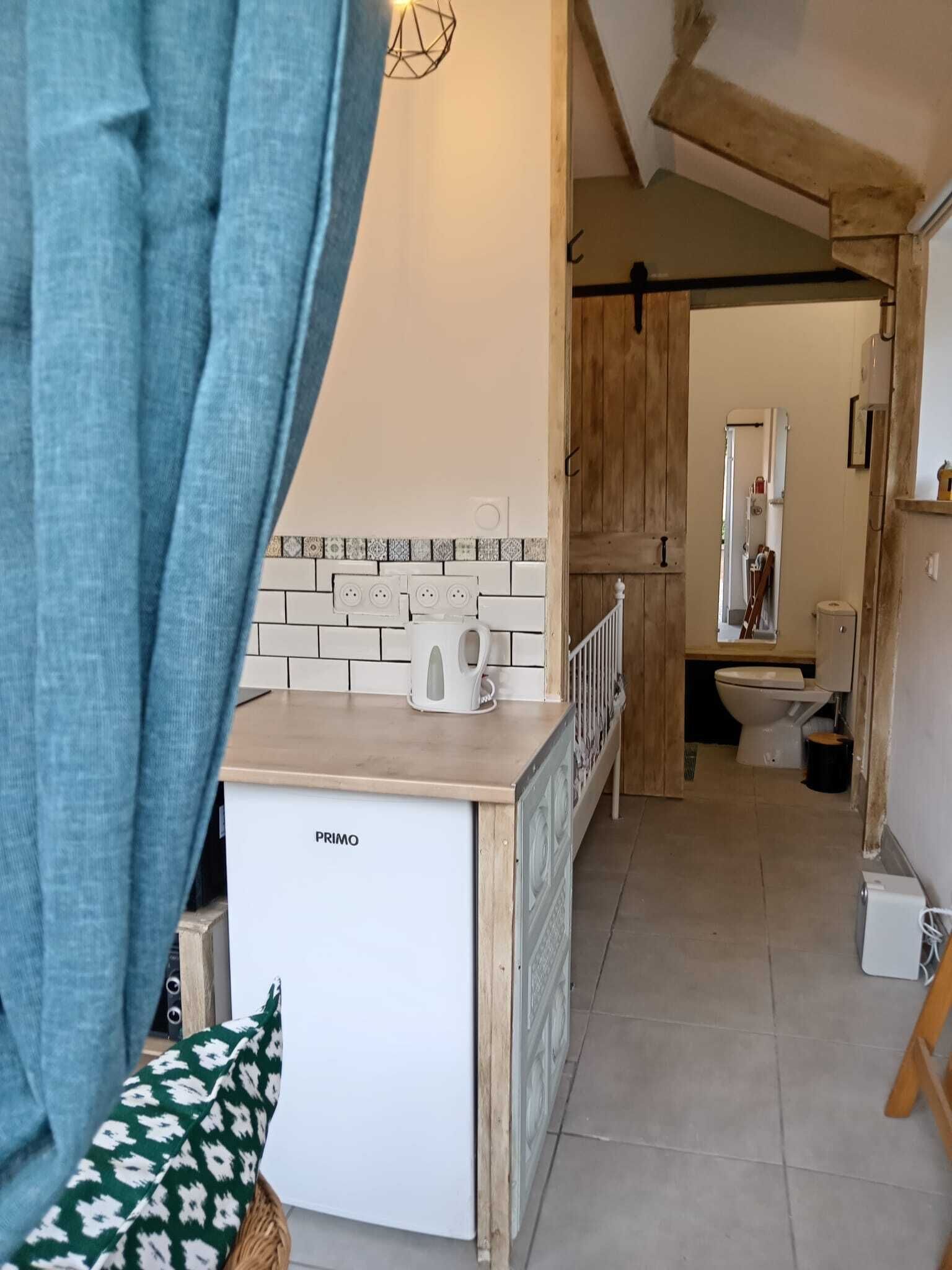 Shower, towels, soap, toilet paper