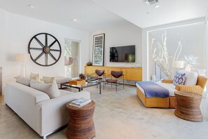 Smart TV, fireplace, DVD player - Family-Friendly Condo w/ Mountain Views, Private Pool (Palm Springs)