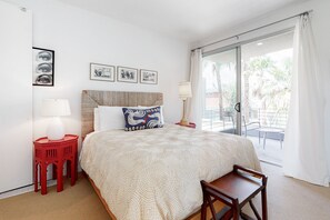 2 bedrooms, iron/ironing board, free WiFi, bed sheets - Family-Friendly Condo w/ Mountain Views, Private Pool (Palm Springs)