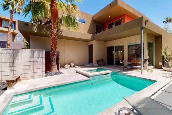 Pool - Family-Friendly Condo w/ Mountain Views, Private Pool (Palm Springs)