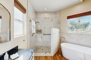 Shower, hair dryer, towels - Inviting dog-friendly home w/pool, outdoor kitchen + mountain & golf course view (Bermuda Dunes)