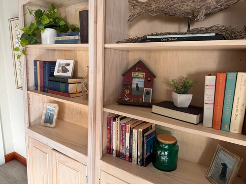 Salty Dog Beach House close to beach.