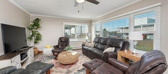 Salty Dog Beach House close to beach.