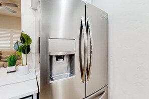 Interior - Chic dog-friendly condo with pool, central AC, washer/dryer, & grill (Tucson)