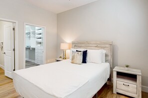 1 bedroom, iron/ironing board, free WiFi, bed sheets - Chic dog-friendly condo with pool, central AC, washer/dryer, & grill (Tucson)