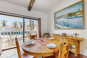 Dining - Tennis Villa at La Quinta Resort with shared pool & spa, near hiking & golf (La Quinta)