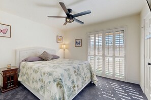 2 bedrooms, iron/ironing board, free WiFi, bed sheets - Stylish, Dog-Friendly Condo w/ Grill, shared Pool and Spa - Close to Downtown (Palm Springs)