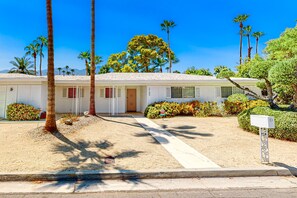 Exterior - Bright, Family-Friendly Home with Private Firepit, Heated Outdoor Pool, Pool Spa (Palm Springs)