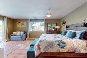 3 bedrooms, desk, iron/ironing board, free WiFi - Private Luxe Desert Retreat | Heated Pool, Hot Tub, Firepits | Dog-friendly (Palm Springs)