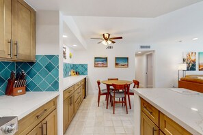 Dining - Sonoran Starlight condo with large backyard, pool and jacuzzi (Scottsdale)