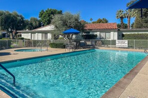 A heated pool - Desert Bliss Awaits - A 30 Day Rancho Mirage Retreat for Sun, Style, and Relax (Rancho Mirage)