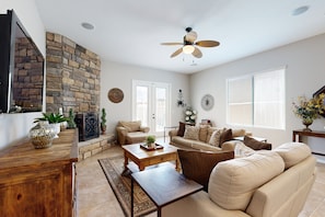 Smart TV, fireplace, DVD player, stereo - La Quinta Cove Retreat | Pool, Hot Tub & Views | Walk to Old Town 3BR #064047 (La Quinta)