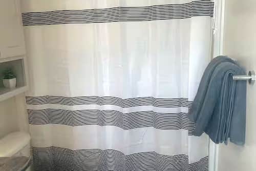 Cottage | Bathroom
