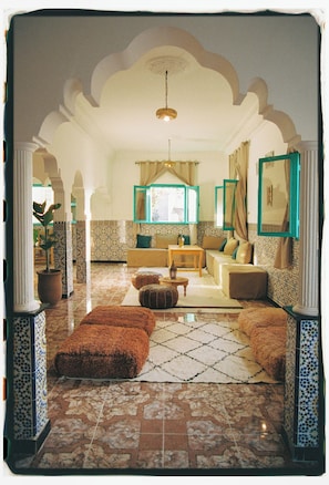 Interior - Small traditional Moroccan Riad ideal for families or retreats, sea view. (Tamraght, Agadir)
