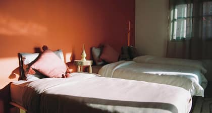 Small traditional Moroccan Riad ideal for families or retreats, sea view.