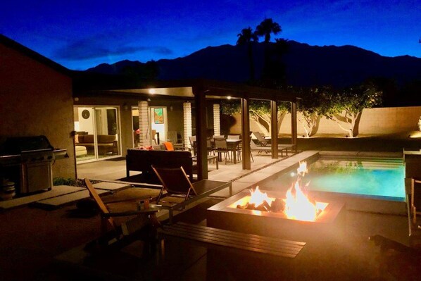 Terrace/patio - Racquet Club East Home with Modern Flair | Pool, Spa & Outdoor Living (Palm Springs)