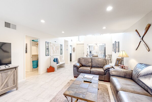 Smart TV, fireplace - Dreamy Desert Hideaway | Pool, Hot Tub & 2 Patios - Near Dining, Shops & Golf (Palm Desert)