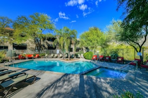 Pool - Dog-friendly condo with on-site pool, hot tub, 24-hr gym, & BBQs (Tucson)